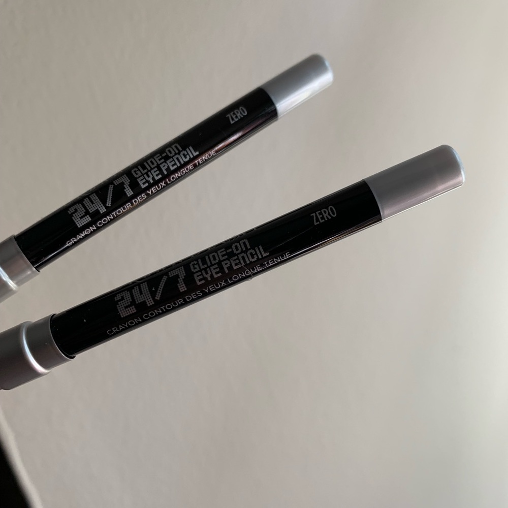 Two Urban Decay 24/7 Glide-on Eye Pencils